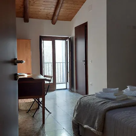 Selice 9 * Casaletto Spartano